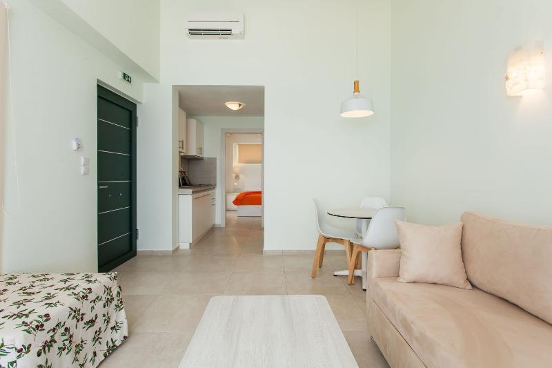 Elpiniki Luxury Apartments نيا بوتيدايا المظهر الخارجي الصورة